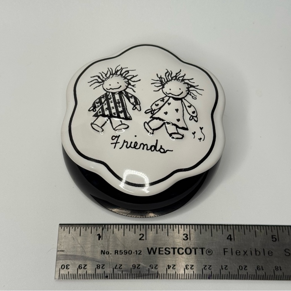 Friends Trinket Keepsake Ceramic Jar Children of the Inner Light Papel Giftware